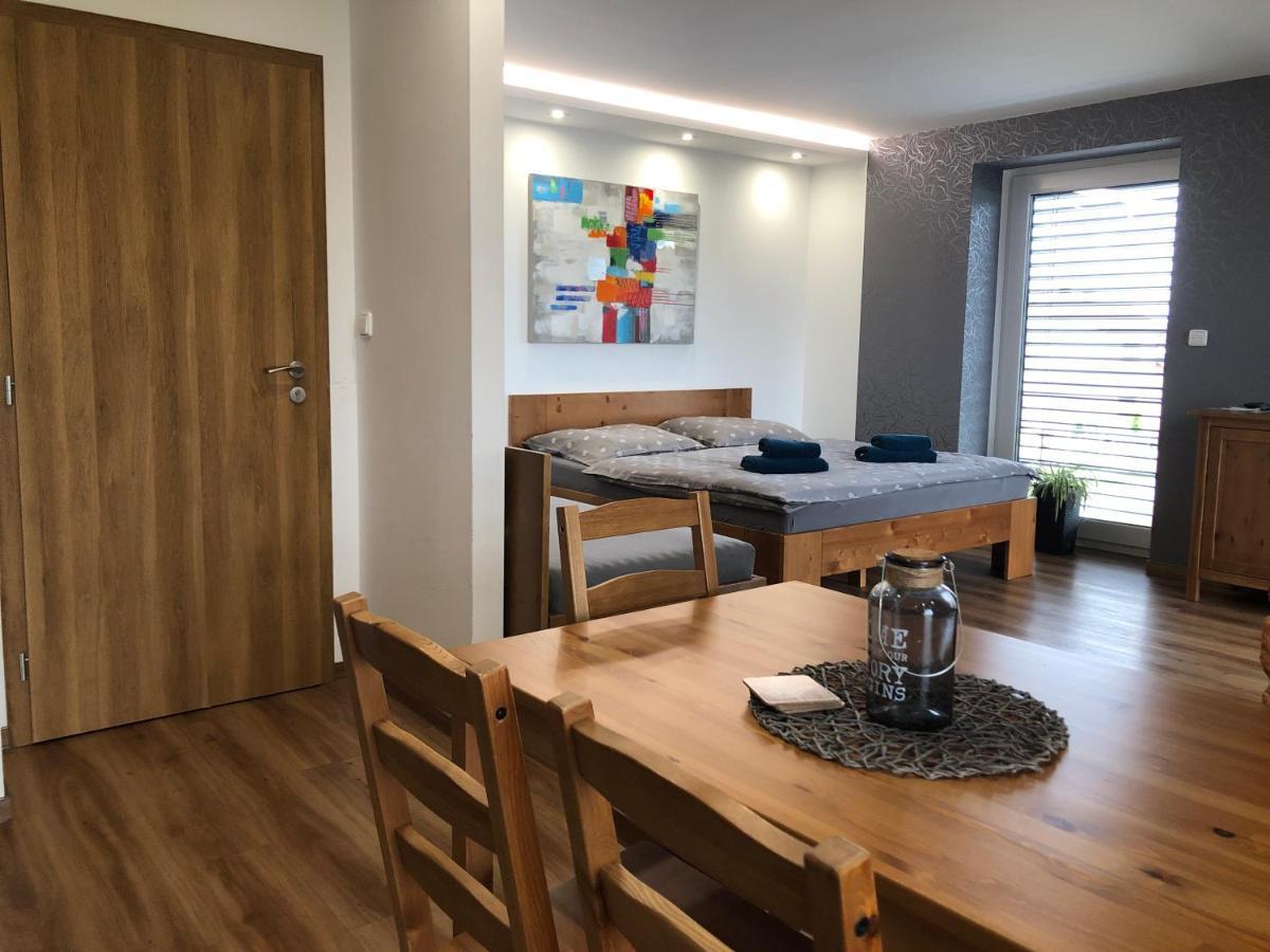 Dolni Benesov Anico Apartmany מראה חיצוני תמונה